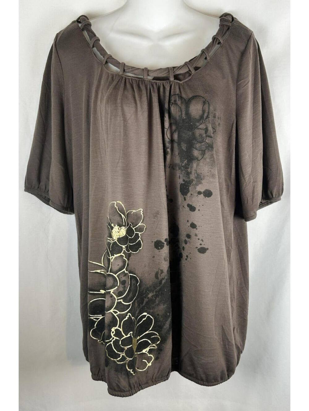 Tempted Women's Brown Short Sleeve Knit Top   Size 1